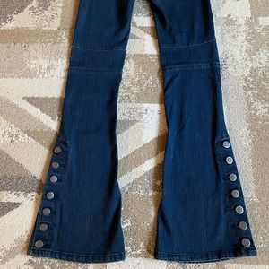 FREE PEOPLE RARE 7 button denim flares size 26